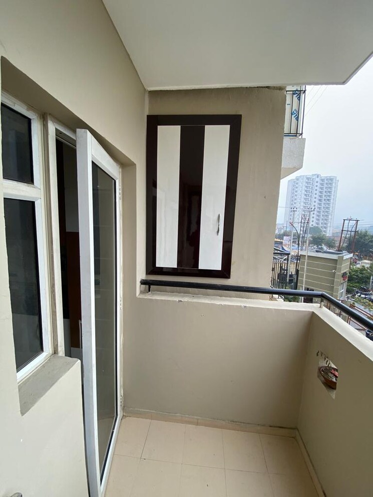 Balcony, mcc-signature-heights 3 Bedroom 1500 Sq.Ft. Apartment In Raj Nagar Extension Ghaziabad 9733901