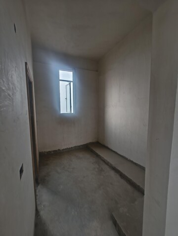 Room in 4 BHK Apartment at Jaypee Greens Knight Court, Sector 128 – for Sale