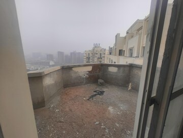 Balcony in 4 BHK Apartment at Jaypee Greens Knight Court, Sector 128 – for Sale