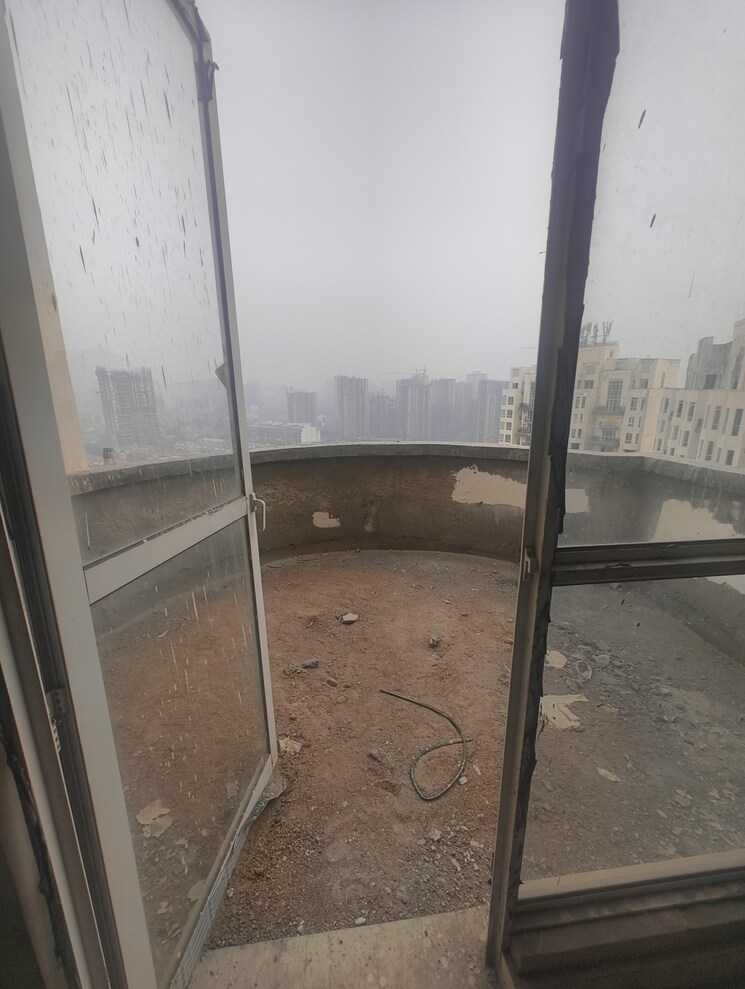 Bathroom, jaypee-greens-knight-court 4 Bedroom 4200 Sq.Ft. Apartment In Sector 128 Noida 9733896