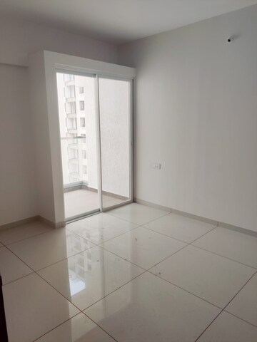 Room in 3 BHK Apartment at Yashwin Orizzonte, Kharadi – for Sale