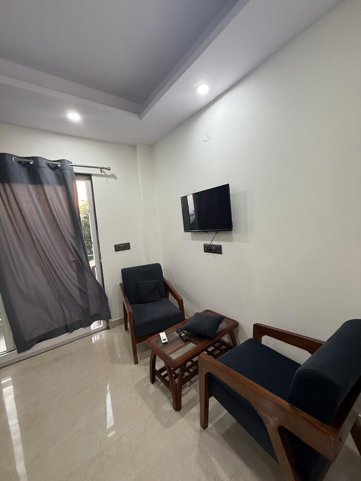 Living Room, sector 40 1 Bedroom 640 Sq.Ft. Builder Floor In Sector 40 Gurgaon 9734165