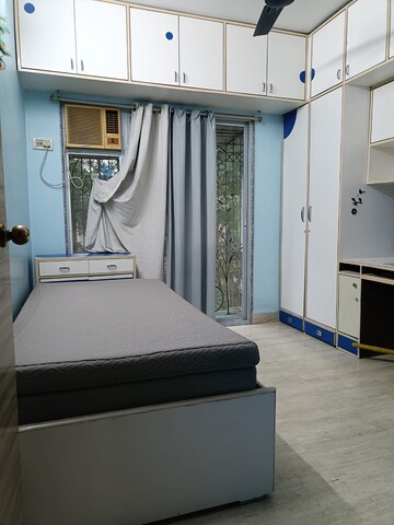 Bedroom in 2 BHK Apartment at Green Acres II CHS Ltd, Ghodbunder Road – for Rent