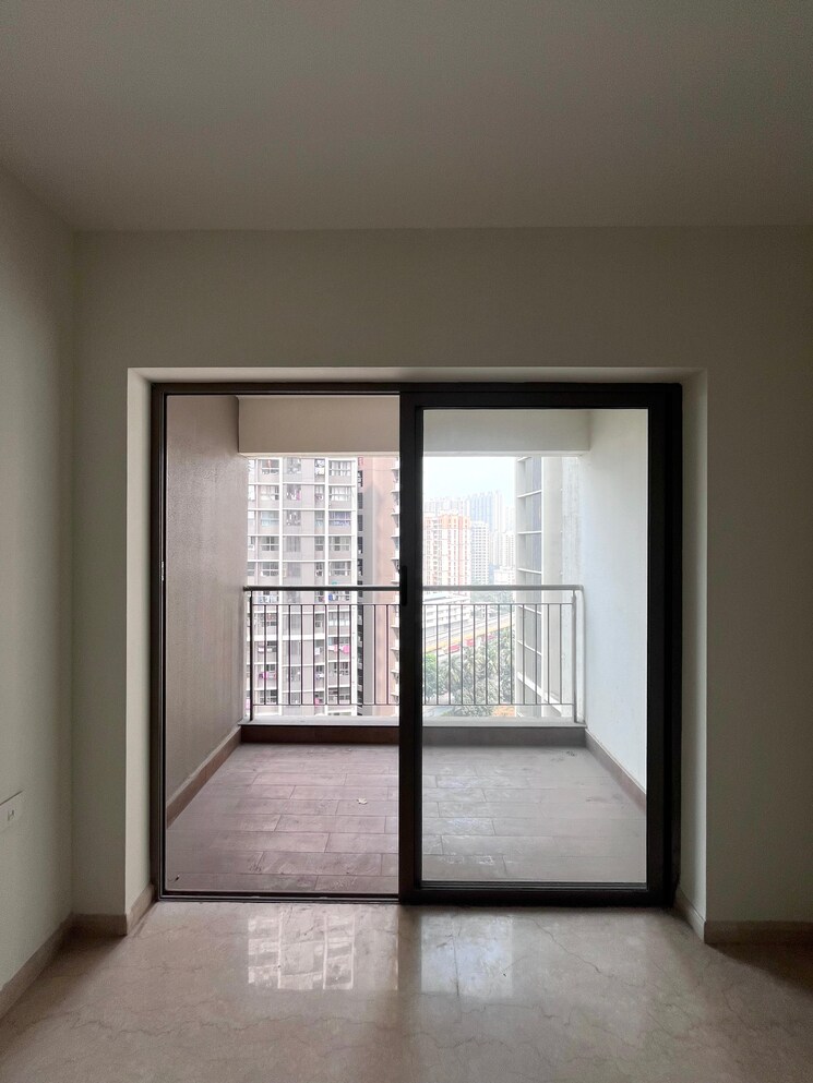 Room, kalpataru-paramount-a 2 Bedroom 900 Sq.Ft. Apartment In Kapur Bawdi Thane 9734187