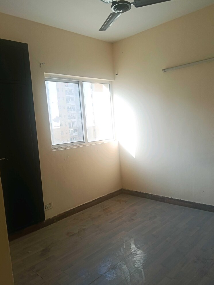 Room, paras-tierea 3 Bedroom 1265 Sq.Ft. Apartment In Sector 137 Noida 9734202