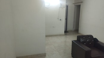 2 BHK Flat for Sale in Kasarvadavali, Thane