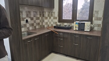 Kitchen in 1 BHK Builder Floor at Sector 38 – for Rent