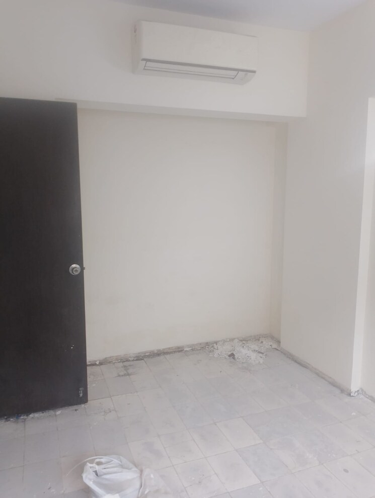 Room, lodha-splendora 1 Bedroom 450 Sq.Ft. Apartment In Ghodbunder Road Thane 9734349