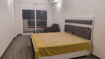 Studio Apartment For Rent in Gaur Runway Suites, Gaur Yamuna City
