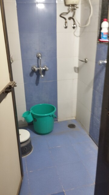 Bathroom in 1 BHK Apartment at United CHS, Agripada – for Sale
