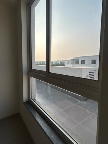 Kitchen in 4 BHK Villa at Godrej Golf Links Crest, Sector 27 Yamuna Expressway – for Rent