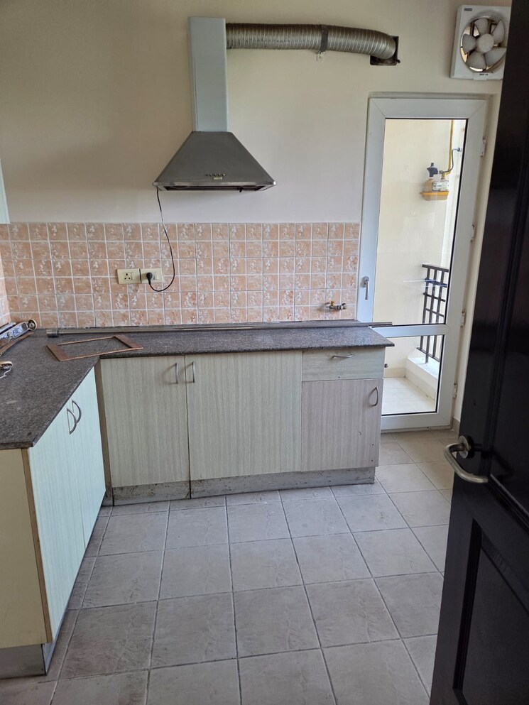 Kitchen, omicron ii greater noida 3 Bedroom 1740 Sq.Ft. Apartment In Omicron Ii Greater Noida Greater Noida 9734807