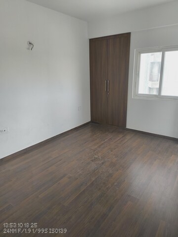 Room in 2 BHK Apartment at Ajnara Panorama Facing F1, Sector 22 Yamuna Expressway – for Rent