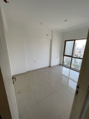 Room in 2 BHK Apartment at Matunga West – for Rent