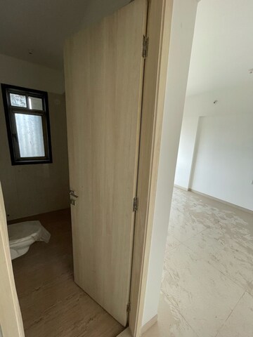 Room in 2 BHK Apartment at Matunga West – for Rent