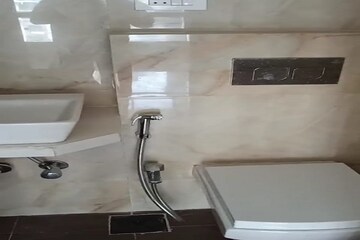 Staircase in 1 BHK Apartment at Sanyam Ashok Odyssey A Wing, Ghatkopar West – for Rent