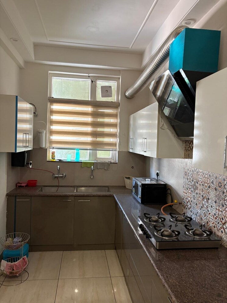 Kitchen, prem-bansal-sapphire-court 3 Bedroom 150 Sq.Yd. Apartment In Patiala Road Zirakpur 9735147