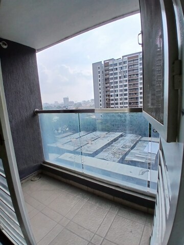 Bedroom in 2 BHK Apartment at Kohinoor Zen Estate, Kharadi – for Sale