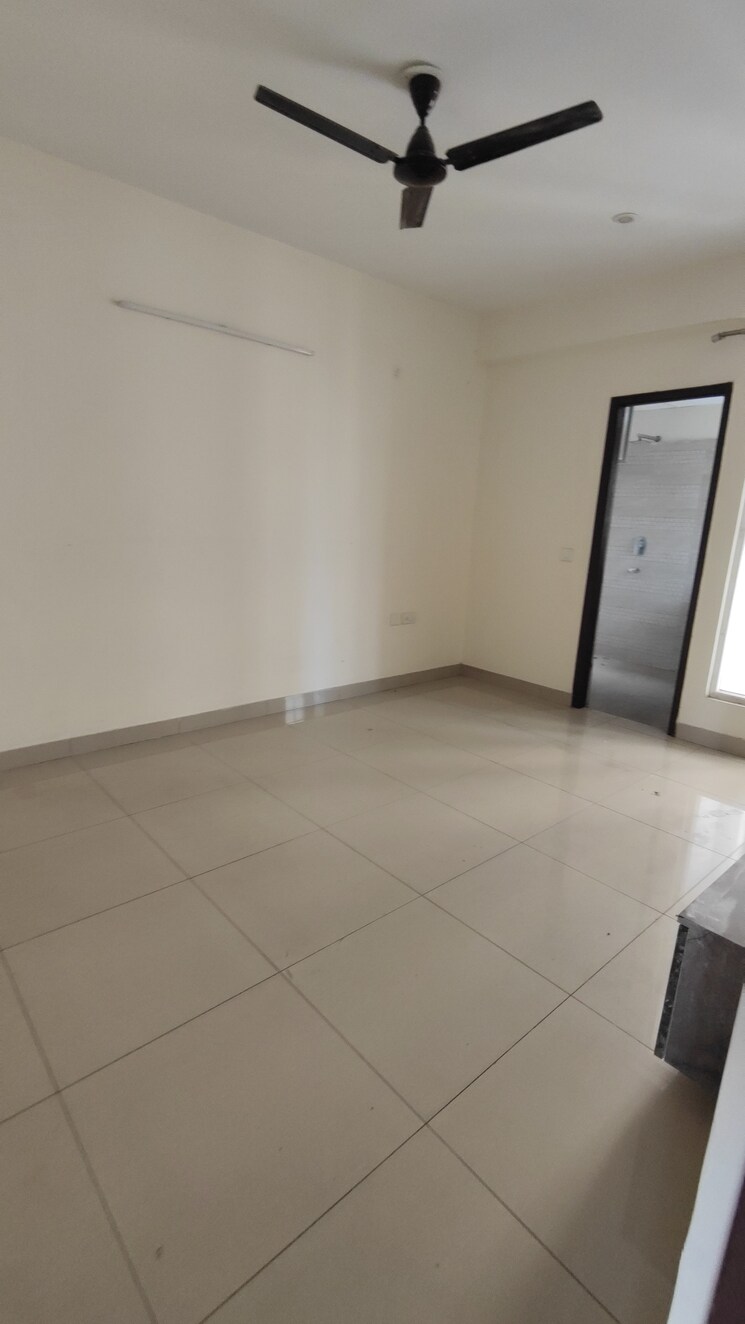 undefined, royce-vaishali 3 Bedroom 1550 Sq.Ft. Apartment In Vaishali Sector 3 Ghaziabad 9735293