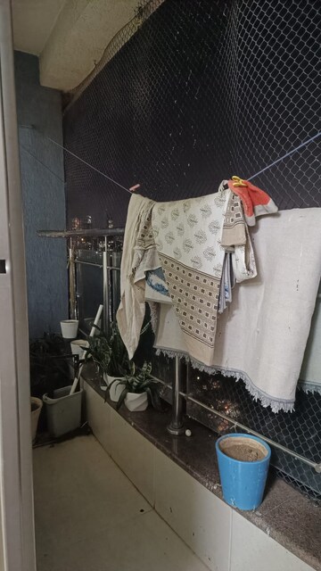 Master Bedroom in 2 BHK Apartment at Bhavya Supreme Annexe, Parel – for Rent