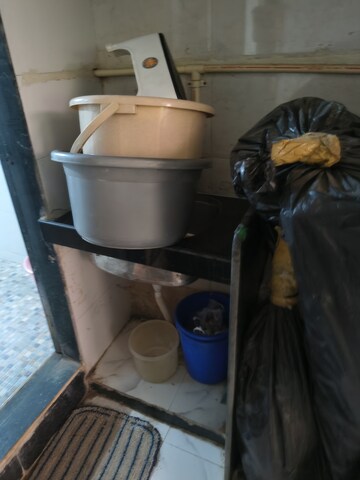 Master Bedroom in Studio Independent House at Kurla East – for Rent