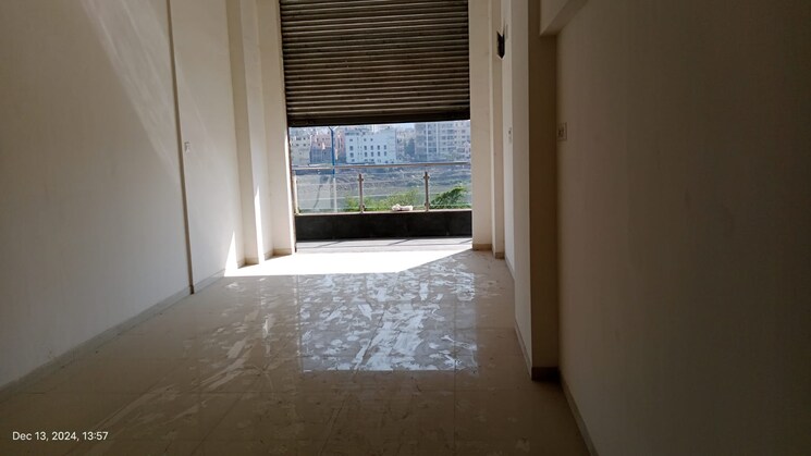 Room, kohinoor-zen-estate Commercial Shop 500 Sq.Ft. In Kharadi Pune 9735696