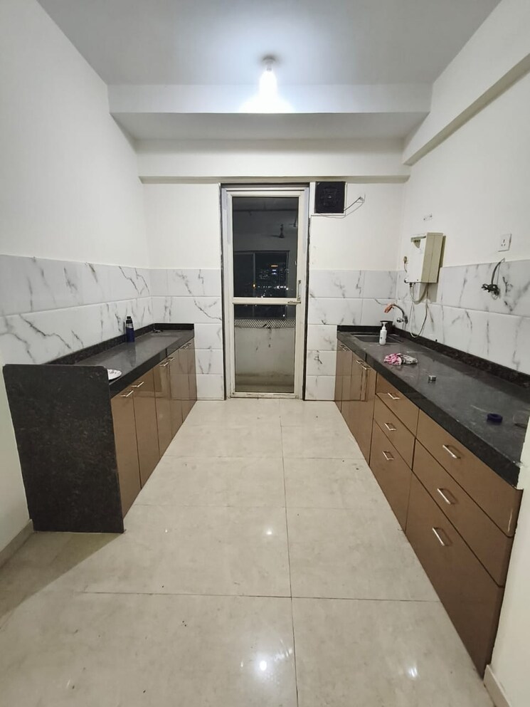 Kitchen, t t c industrial area 3 Bedroom 1950 Sq.Ft. Apartment In T.T.C. Industrial Area Navi Mumbai 9735999