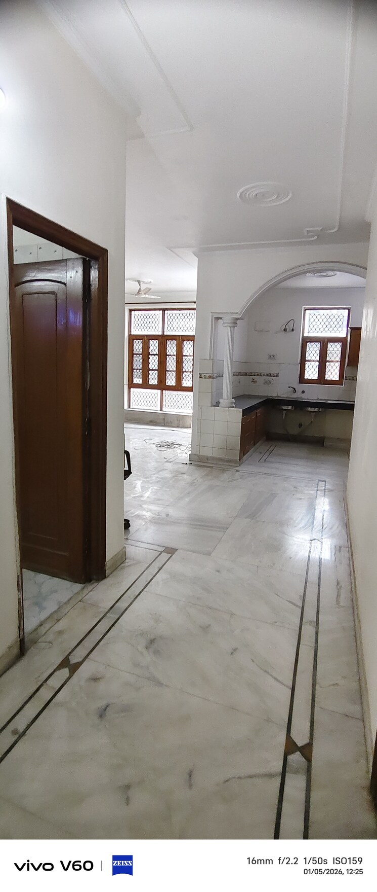 Room, sai-homes-sector-49 3 Bedroom 162 Sq.Mt. Independent House In Sector 49 Noida 9736021