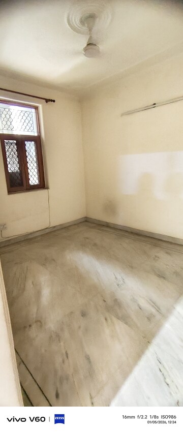 Room in 3 BHK Independent House at Sai Homes Sector 49, Sector 49 – for Rent