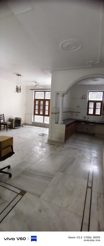 Parking in 3 BHK Independent House at Sai Homes Sector 49, Sector 49 – for Rent