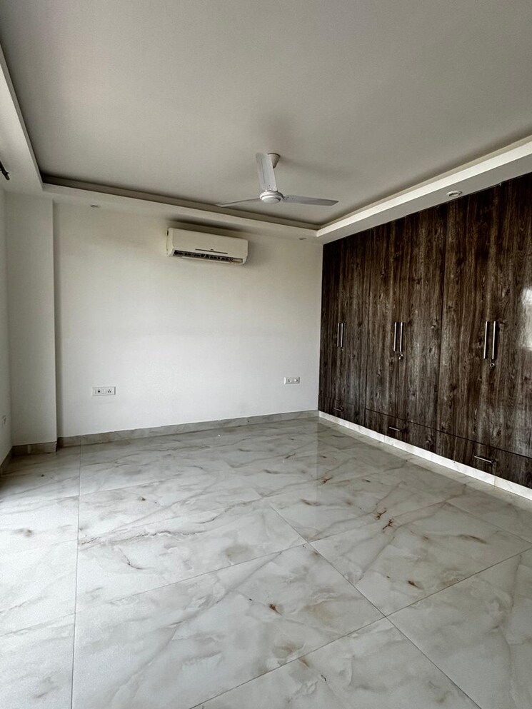 Cover Image, global-arcade 3 Bedroom 1720 Sq.Ft. Builder Floor In Sector 42 Gurgaon 9736077