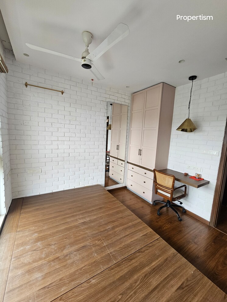 Master Bedroom, hiranandani-castle-rock 2 Bedroom 629 Sq.Ft. Apartment In Powai Mumbai 9736106