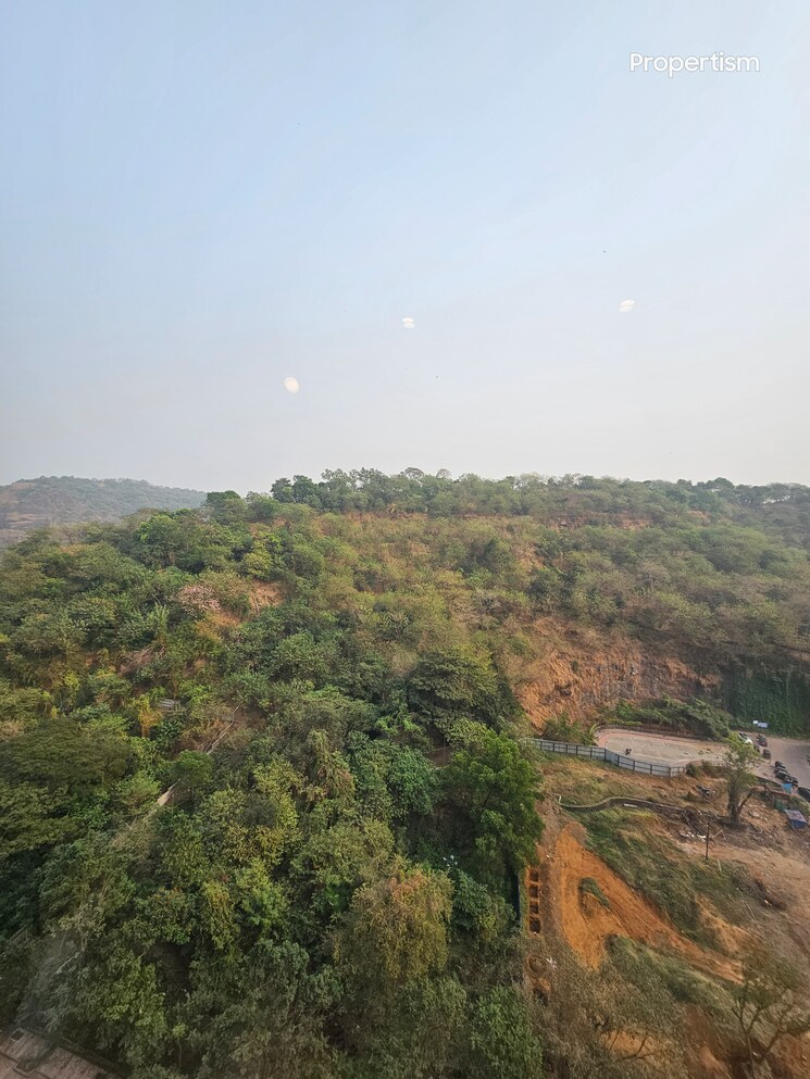 Garden, hiranandani-castle-rock 2 Bedroom 629 Sq.Ft. Apartment In Powai Mumbai 9736106