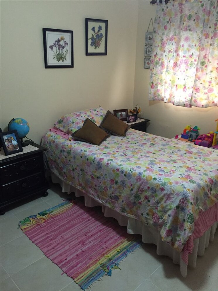 Room, vineet khand Pg For Girls In Vineet Khand 9736121