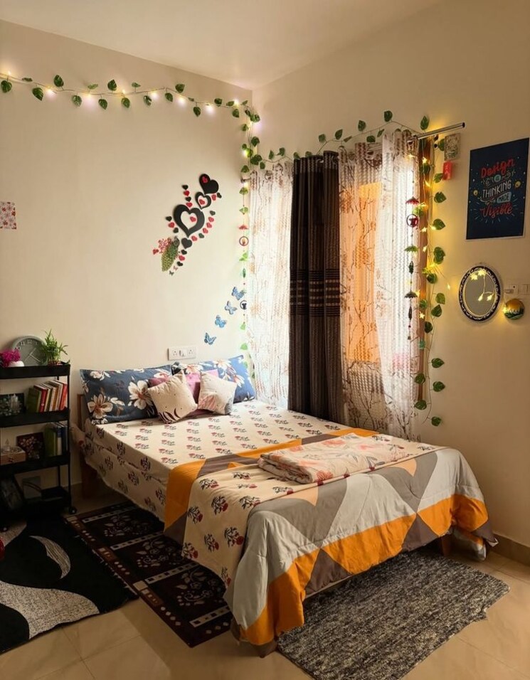 Room, vikash khand Pg For Girls In Vikash Khand 9736141