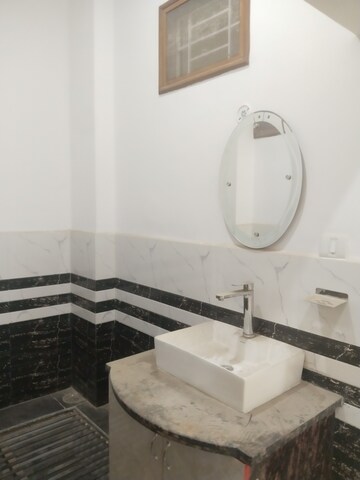 Bathroom in 2 BHK Independent House at Gomti Nagar – for Rent