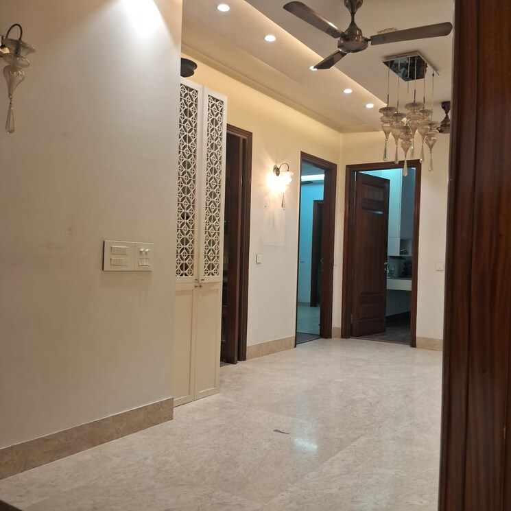Room, basant gaon 4 Bedroom 3600 Sq.Ft. Apartment In Basant Gaon Delhi 9736143