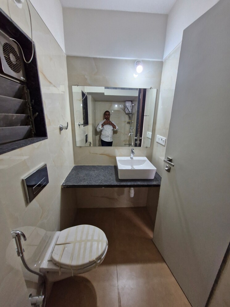 Bathroom, evershine-amavi-303-phase-2 1 Bedroom 511 Sq.Ft. Apartment In Virar West Palghar 9736164