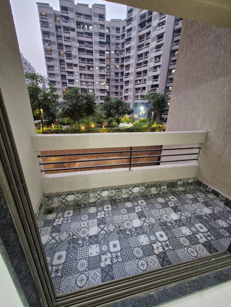 Balcony, evershine-amavi-303-phase-2 1 Bedroom 511 Sq.Ft. Apartment In Virar West Palghar 9736164