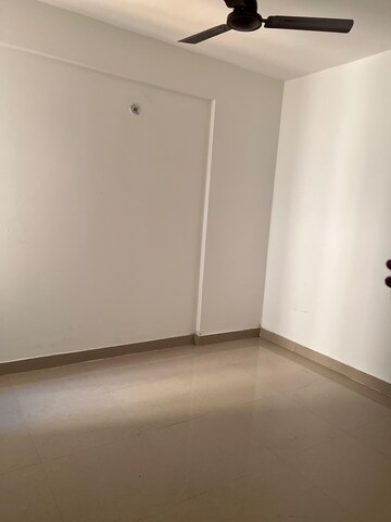 Room in 3 BHK Apartment at ROF Amaltas, Sector 92 – for Sale