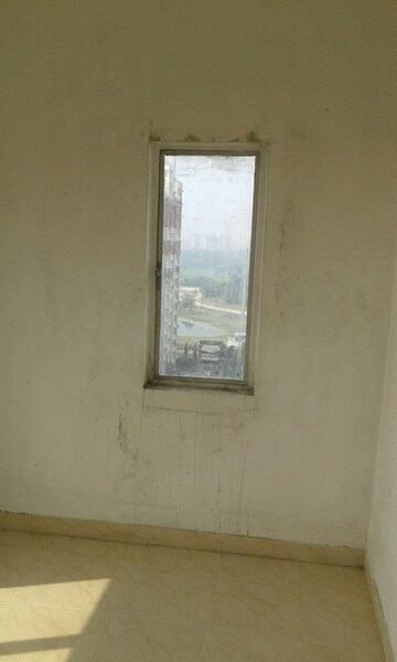 Room in 2 BHK Apartment at Sureka Sunrise Symphony, Rajarhat – for Sale