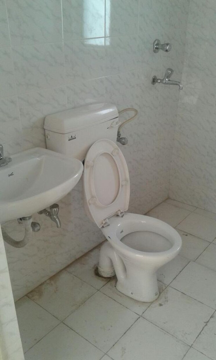 Attached Bathroom, sureka-sunrise-symphony 2 Bedroom 951 Sq.Ft. Apartment In Rajarhat Kolkata 9736176