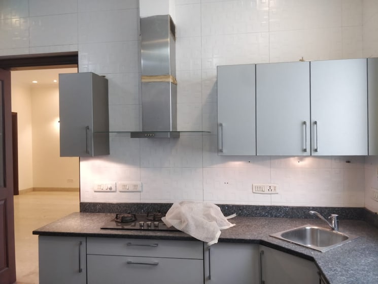 Kitchen, defence colony 4 Bedroom 3000 Sq.Ft. Apartment In Defence Colony Delhi 9736169