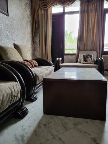Living Room in 3 BHK Apartment at Palm Residency Chhatarpur, Chattarpur – for Rent