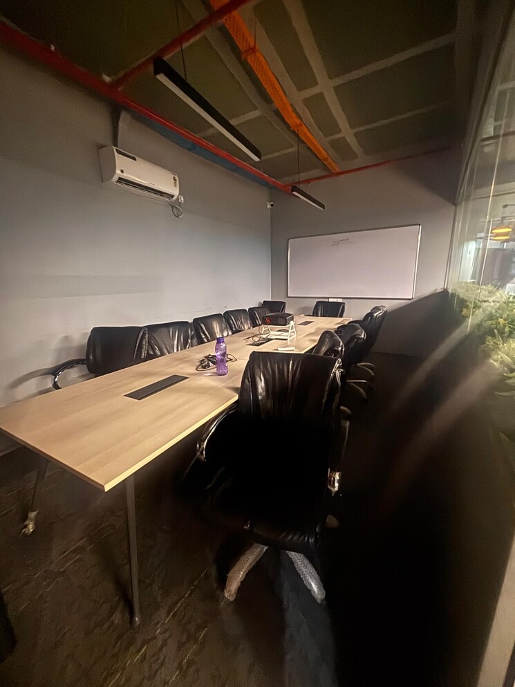 Common Area, viman nagar Commercial Office Space 7318 Sq.Ft. In Viman Nagar Pune 9736222