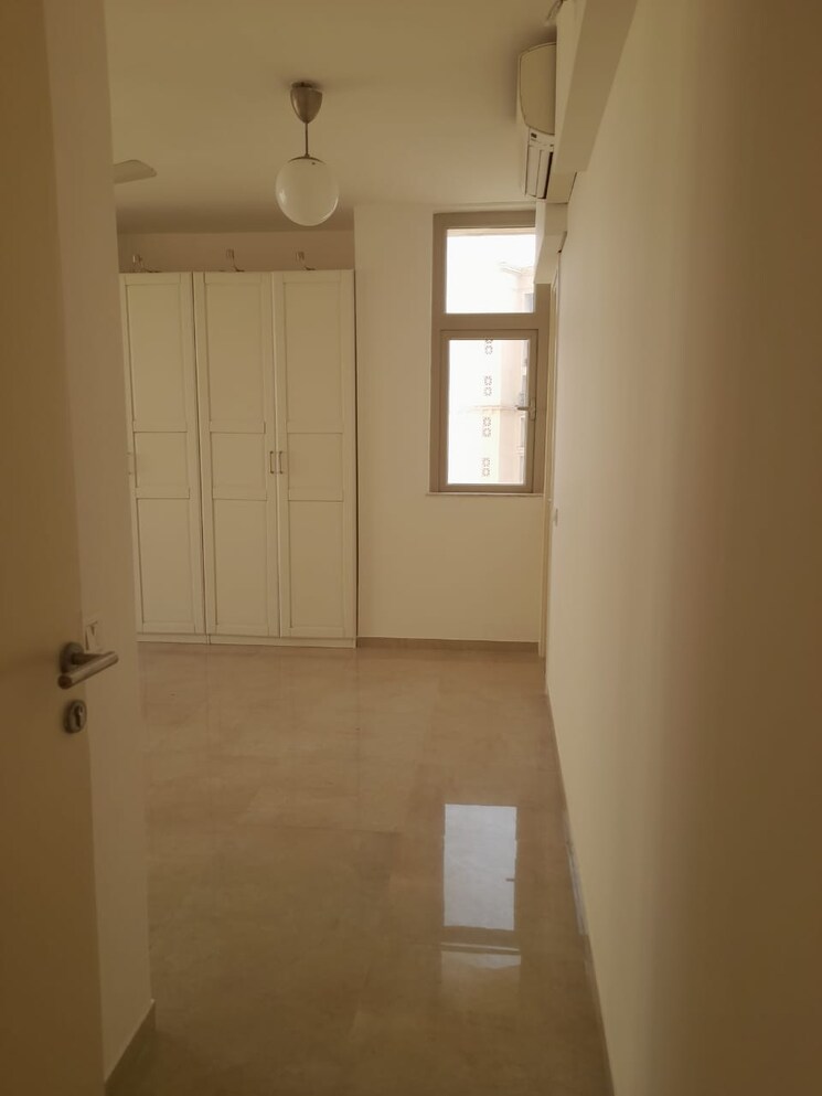 Room, hiranandani-arlington 3 Bedroom 1200 Sq.Ft. Apartment In Ghodbunder Road Thane 9736232