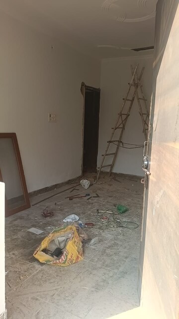 Balcony in 2 BHK Independent House at RWA Apartments Sector 45, Sector 45 – for Rent