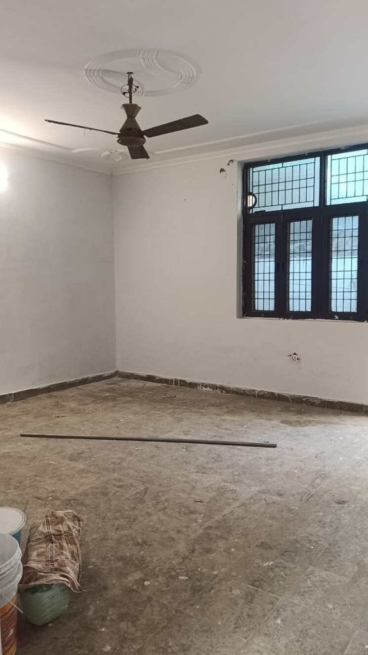 Room, rwa-apartments-sector-45 2 Bedroom 3000 Sq.Ft. Independent House In Sector 45 Noida 9736264