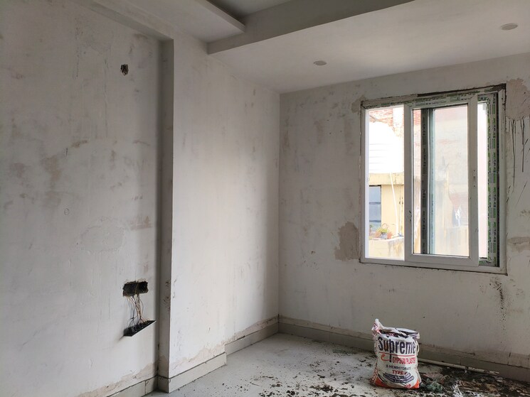 Room, rajpur khurd extension 2 Bedroom 800 Sq.Ft. Builder Floor In Rajpur Khurd Extension Delhi 9736260