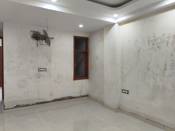 Room in 2 BHK Builder Floor at Rajpur Khurd Extension – for Sale